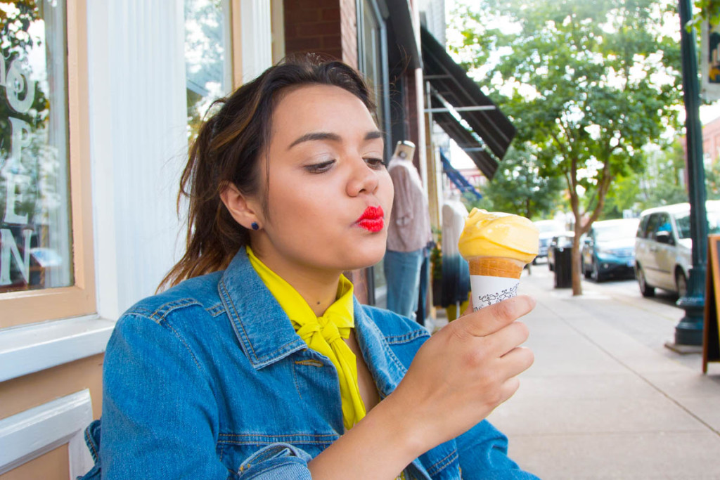 I got lemon ice cream to match my outfit and it was great unTIL THE LAST BITS AND THEN IT WAS SATAN'S SOUR CONCOCTION